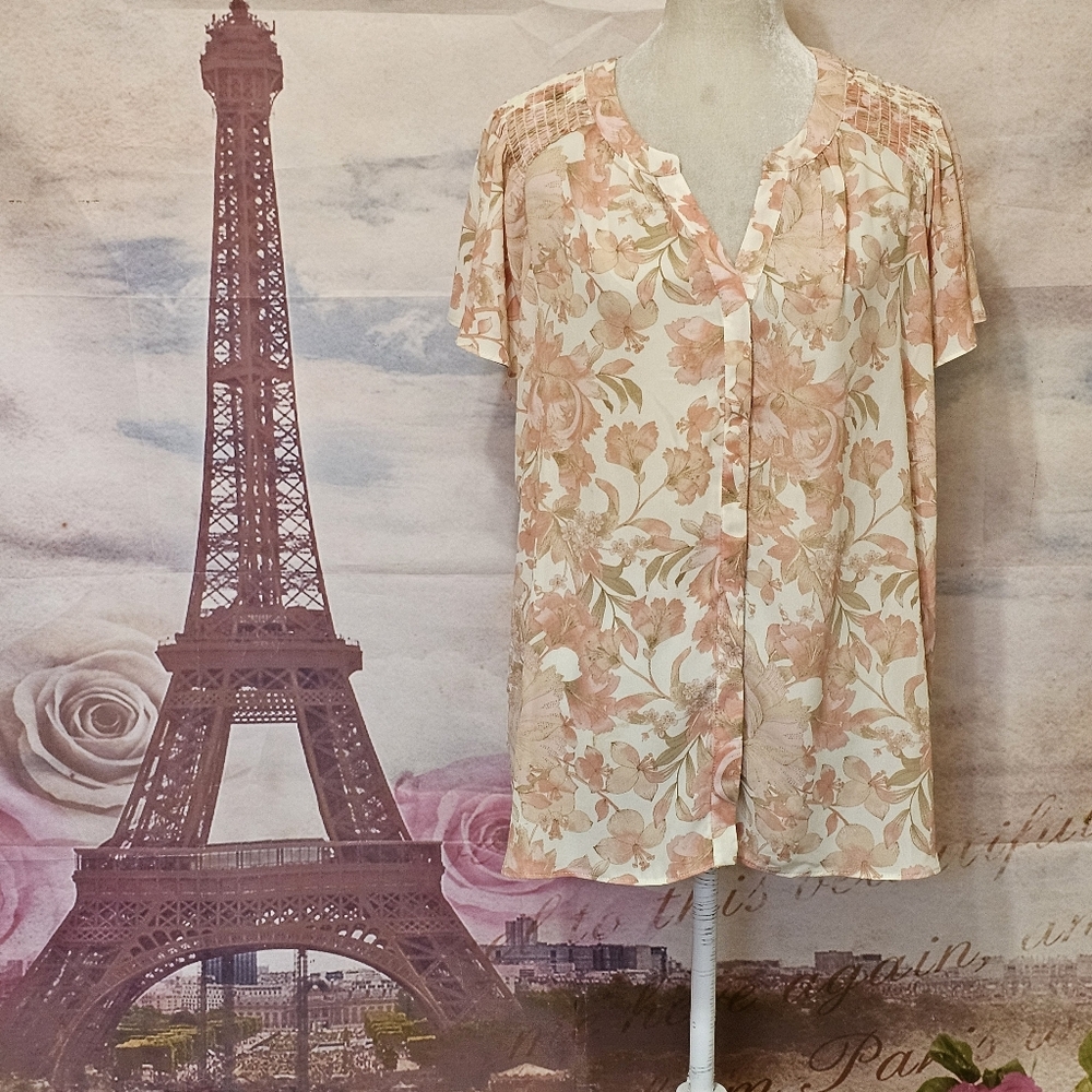 Rose & Olive Peach Floral Button-Front Blouse